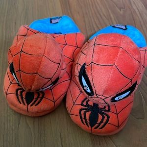 NEW Spider-Man Slippers size 9-10 Toddler